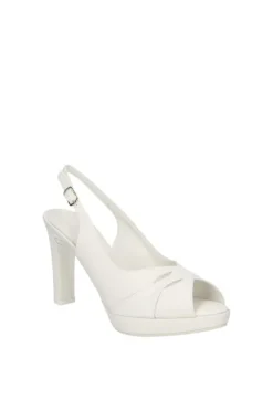 Armando olivieri Scarpa sposa Zeus Bianco