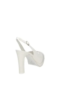 Armando olivieri Scarpa sposa Zeus Bianco